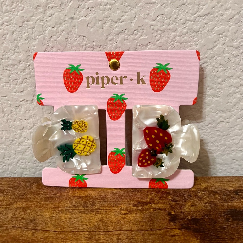 Piper K. Summer Strawberry/Pineapple Clips 🍓🍍